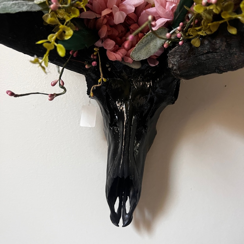 Black Floral Skull Wall Decor Coquette Gothic Western authentic skull 
Beautiful - Picture 11 of 14